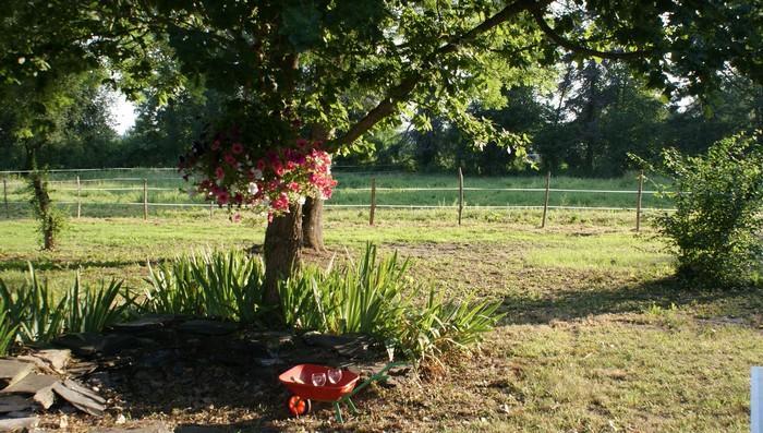 Bed and Breakfast Les Longchamps Neuille Екстер'єр фото